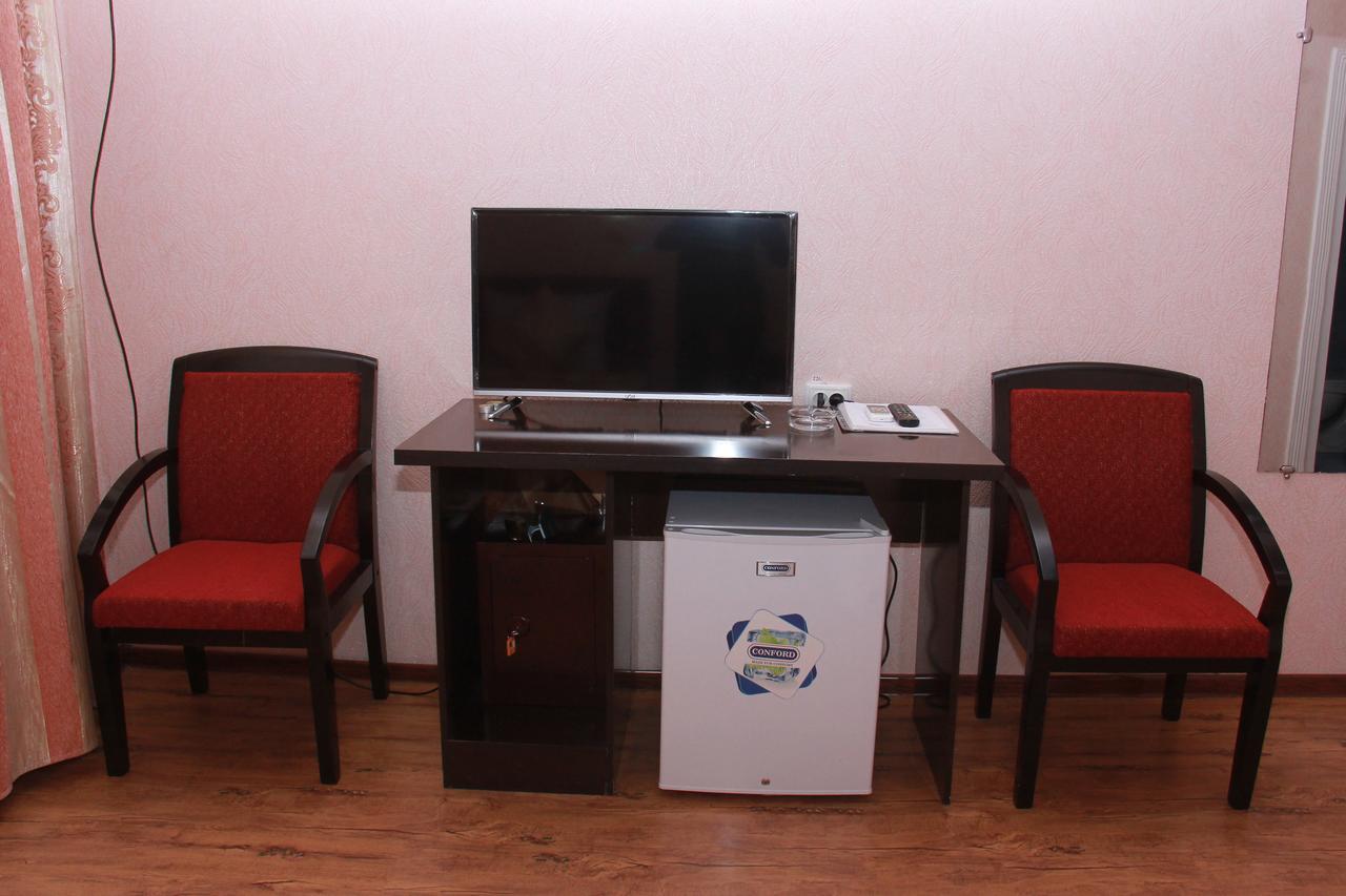 Ratmina Hotel Nukus Luaran gambar