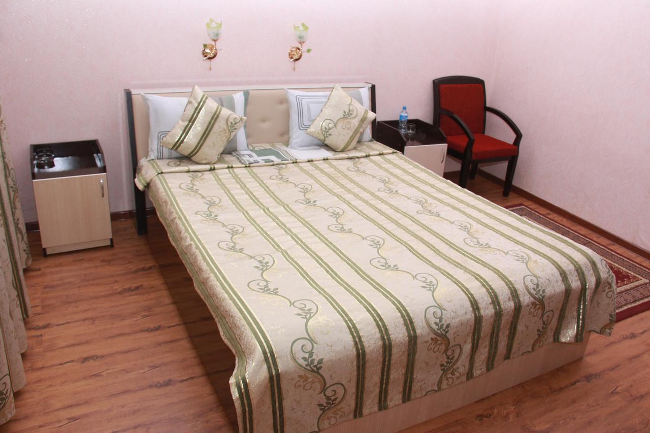Ratmina Hotel Nukus Luaran gambar